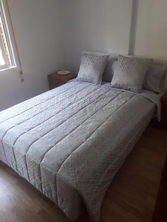 Habitacion Jc Madrid Exterior foto